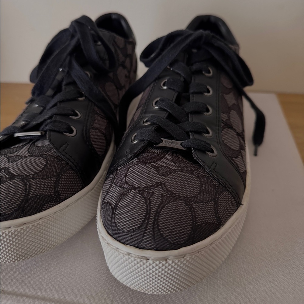 Coach Canvas Paddy Signa. Logo Sneakers - Picture 6 of 10